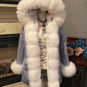 NWOT Waterproof Parka Real Fur Coat. Size small